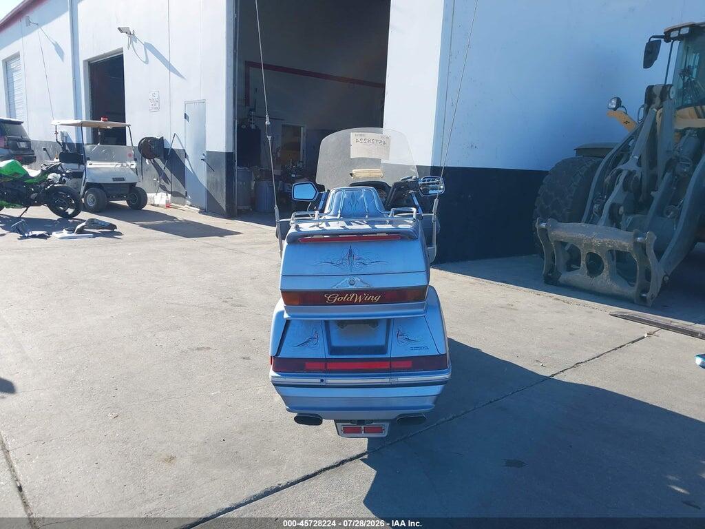 1HFSC2213LA200165 1990 HONDA GL1500 photo no. 6