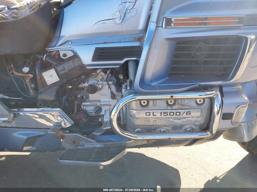 1HFSC2213LA200165 1990 HONDA GL1500 photo no. 8