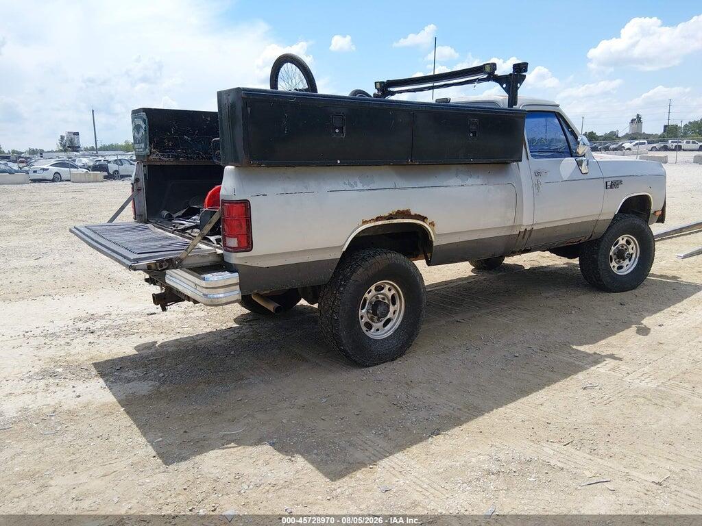 1B7KM26Z2LS671290 1990 DODGE W-SERIES photo no. 4