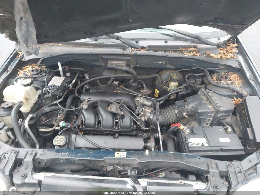 1FMCU04152KB24465 2002 FORD ESCAPE photo no. 10