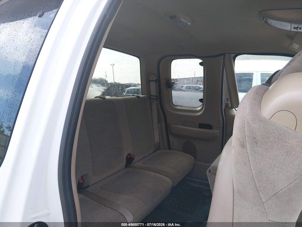 1FTRX17W82NA59497 2002 FORD F-150 photo no. 8