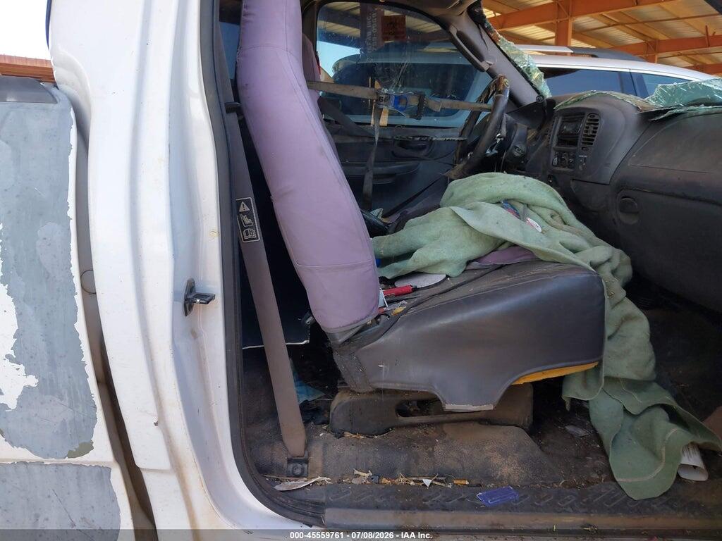 1FTRF17222KD14744 2002 FORD F-150 photo no. 8