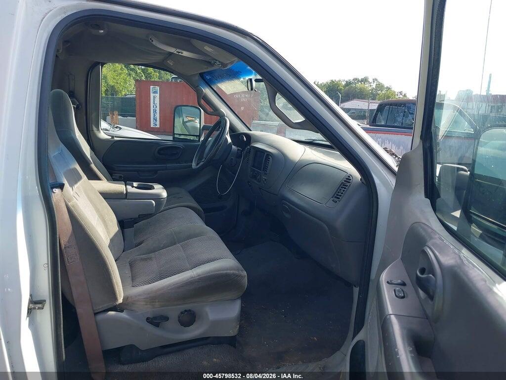 1FTRF17W82NA31086 2002 FORD F-150 photo no. 5