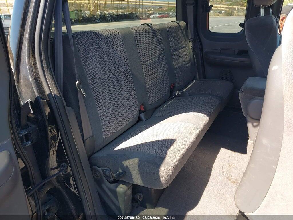 1FTRX17W42NA25704 2002 FORD F-150 photo no. 8