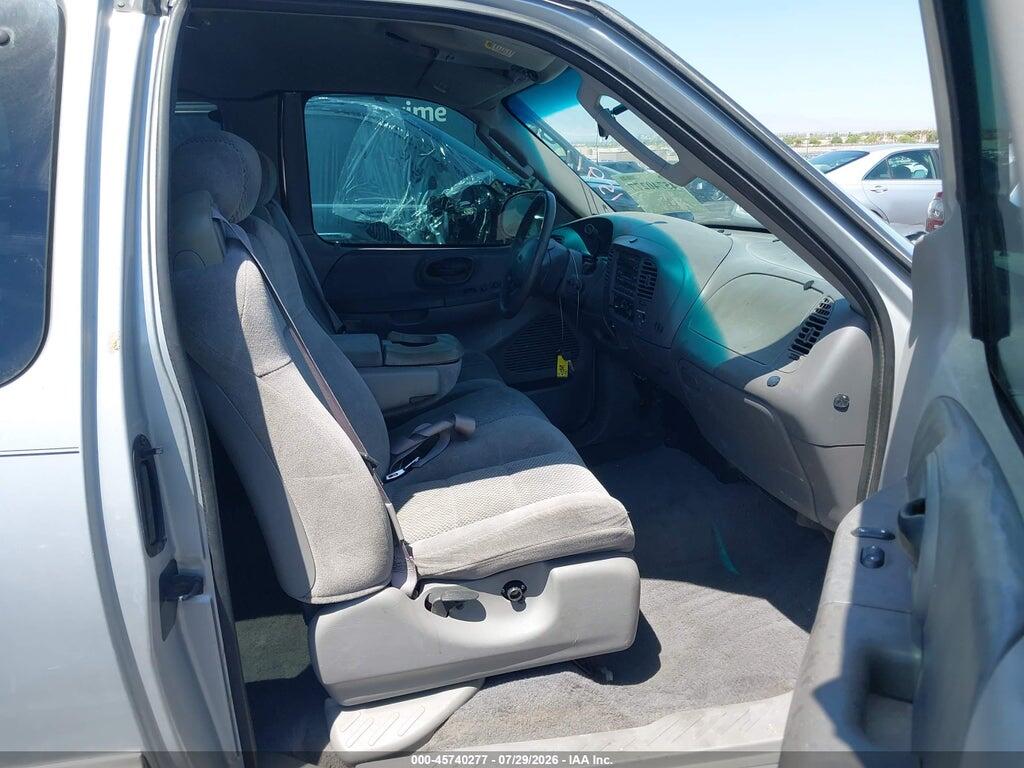 1FTRX17202NB11864 2002 FORD F-150 photo no. 5