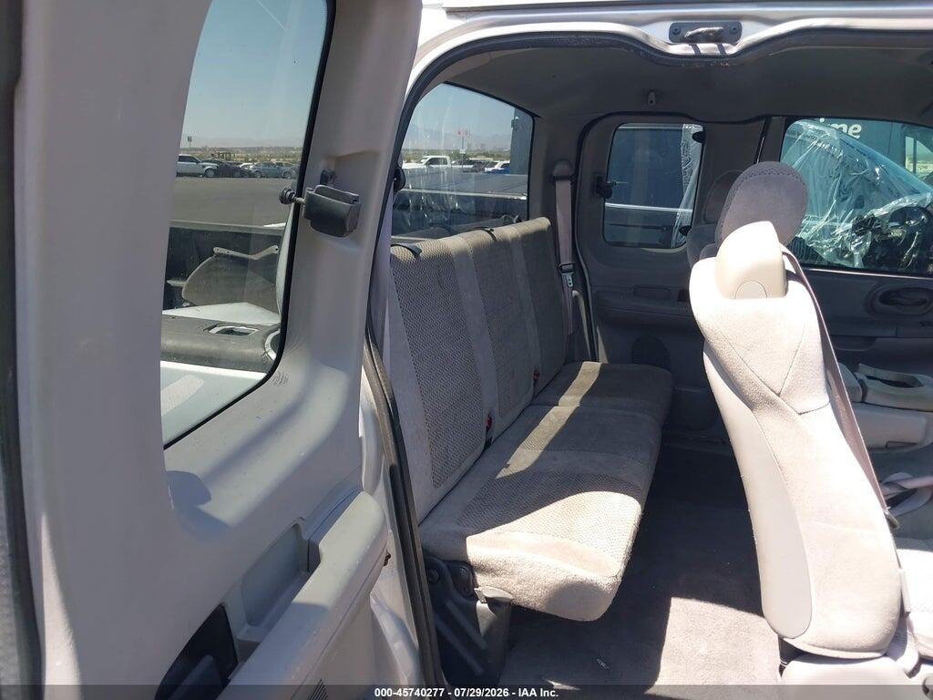 1FTRX17202NB11864 2002 FORD F-150 photo no. 8