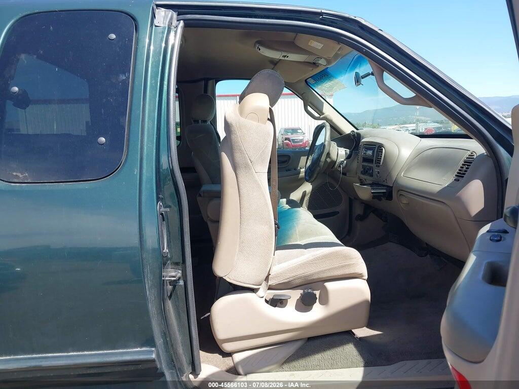 1FTRX17W82NA16312 2002 FORD F-150 photo no. 5