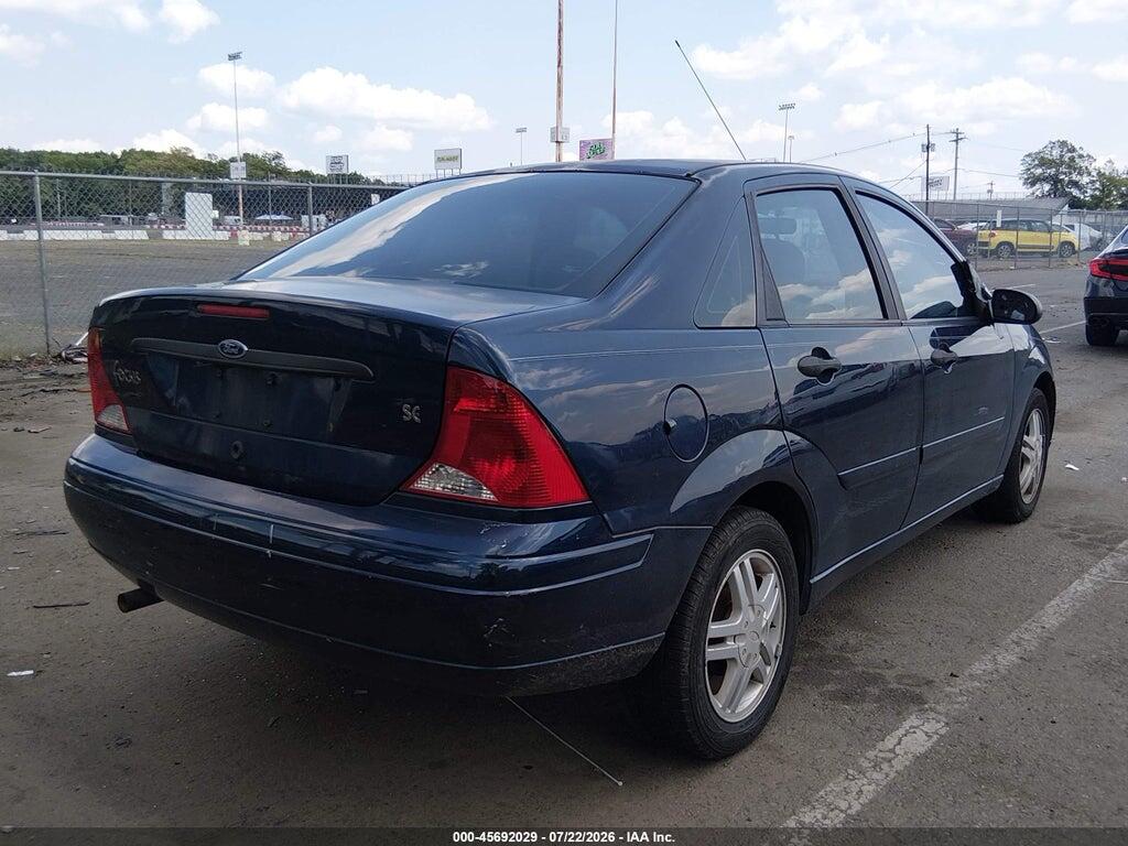 1FAFP34342W262444 2002 FORD FOCUS photo no. 4