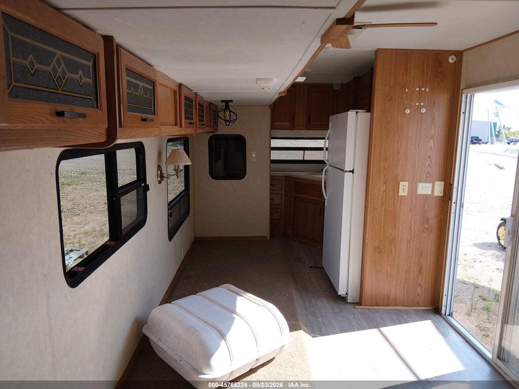 4X4TSMP296J015647 2006 FOREST RIVER SALEM TRAVEL TRAILER photo no. 5