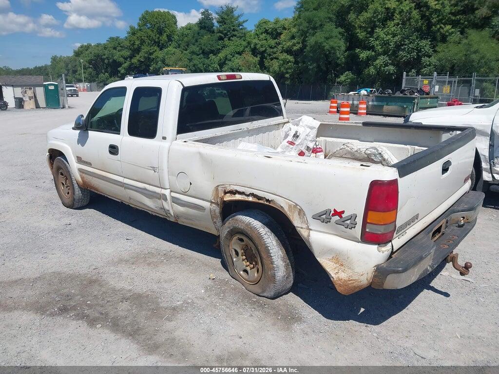 1GTGK29U22Z331056 2002 GMC SIERRA 2500 photo no. 3