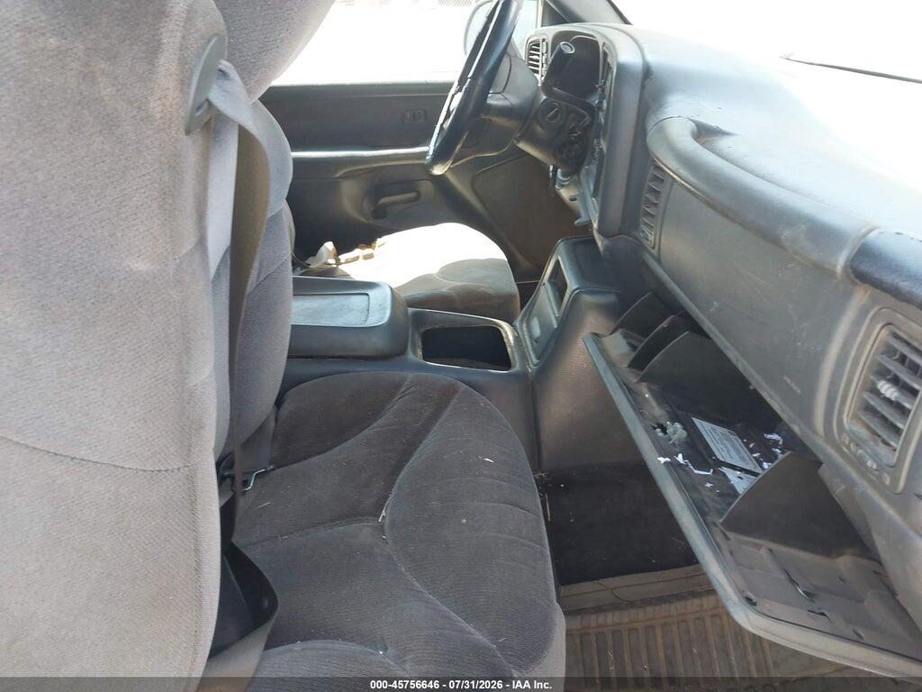 1GTGK29U22Z331056 2002 GMC SIERRA 2500 photo no. 5