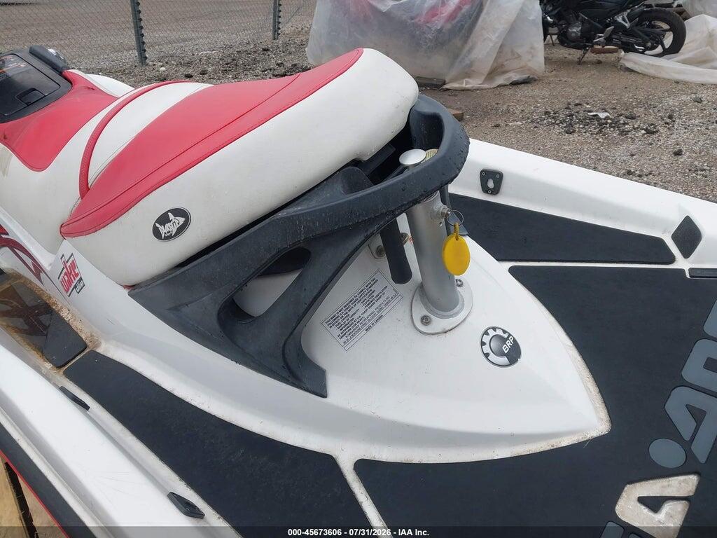 00000YDV12461E606 2006 SEADOO PERSONAL WATERCRAFT photo no. 10