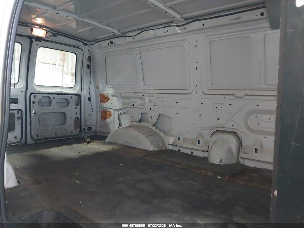 1FTNE24W44HB53571 2004 FORD E-250 photo no. 8