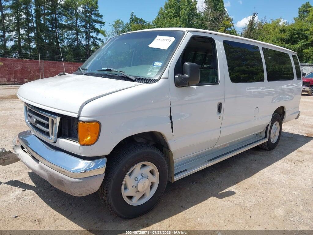 1FBSS31L04HA23786 2004 FORD E-350 SUPER DUTY photo no. 2