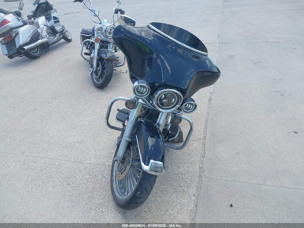 1HD1DDV382Y601016 2002 HARLEY-DAVIDSON FLHT photo no. 5
