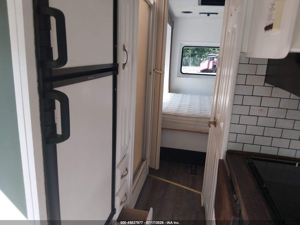 1F6MF53S740A06414 2004 FORD F550 photo no. 8