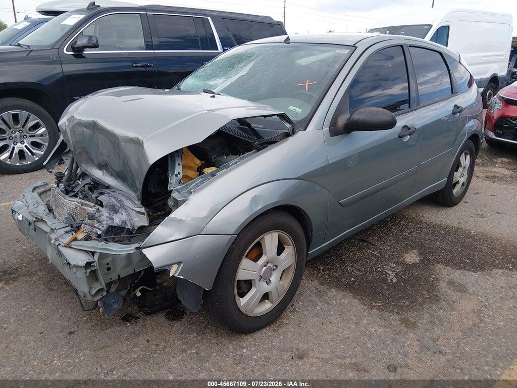 3FAFP37314R106914 2004 FORD FOCUS photo no. 2