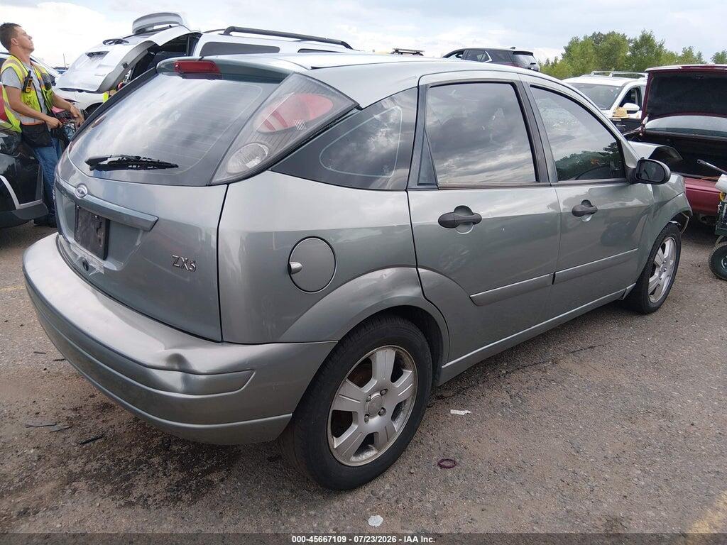 3FAFP37314R106914 2004 FORD FOCUS photo no. 4