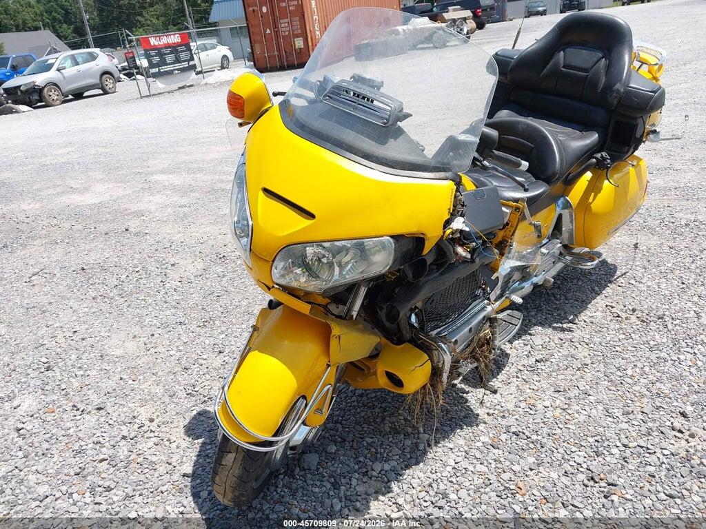 1HFSC47032A112470 2002 HONDA GL1800 photo no. 2