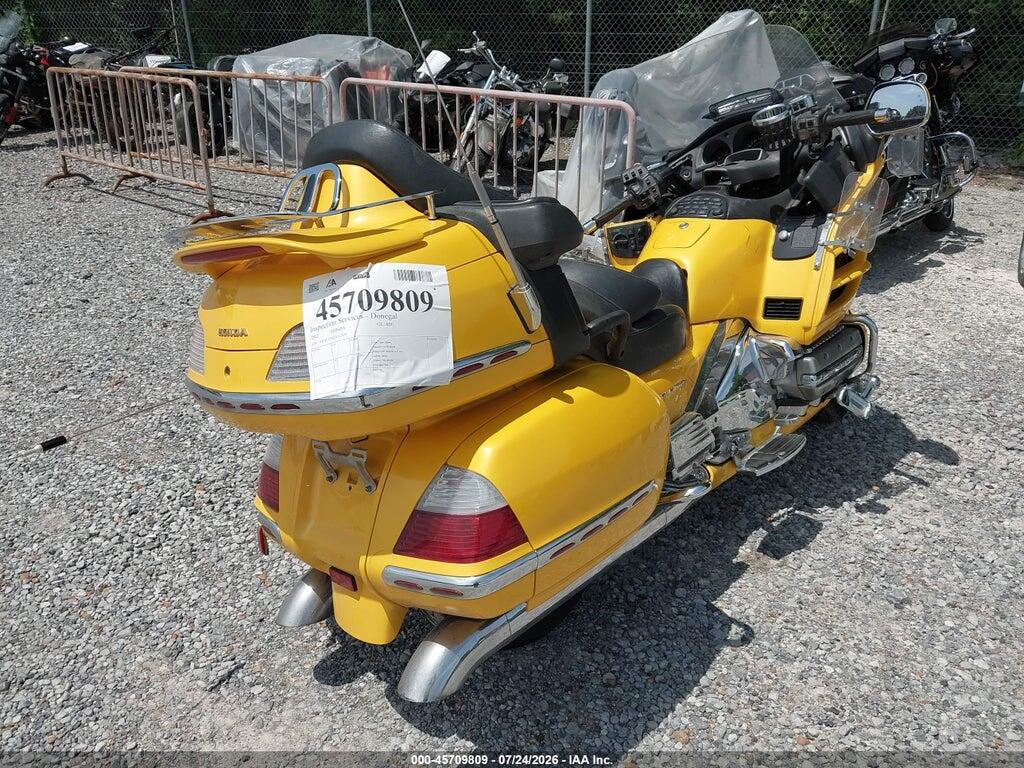 1HFSC47032A112470 2002 HONDA GL1800 photo no. 4