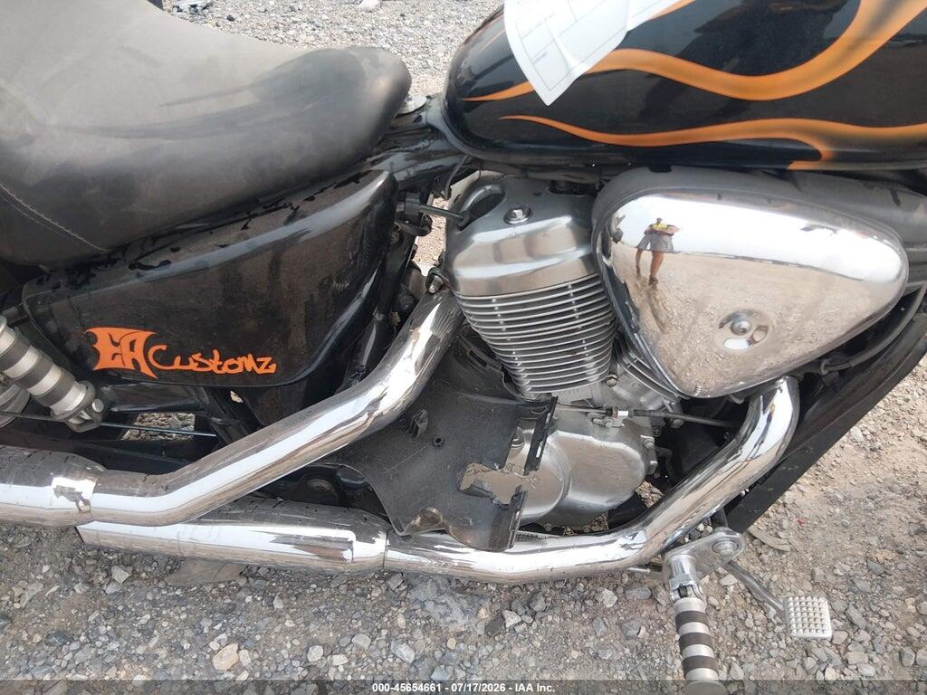 JH2PC21042K320002 2002 HONDA VT600 photo no. 8