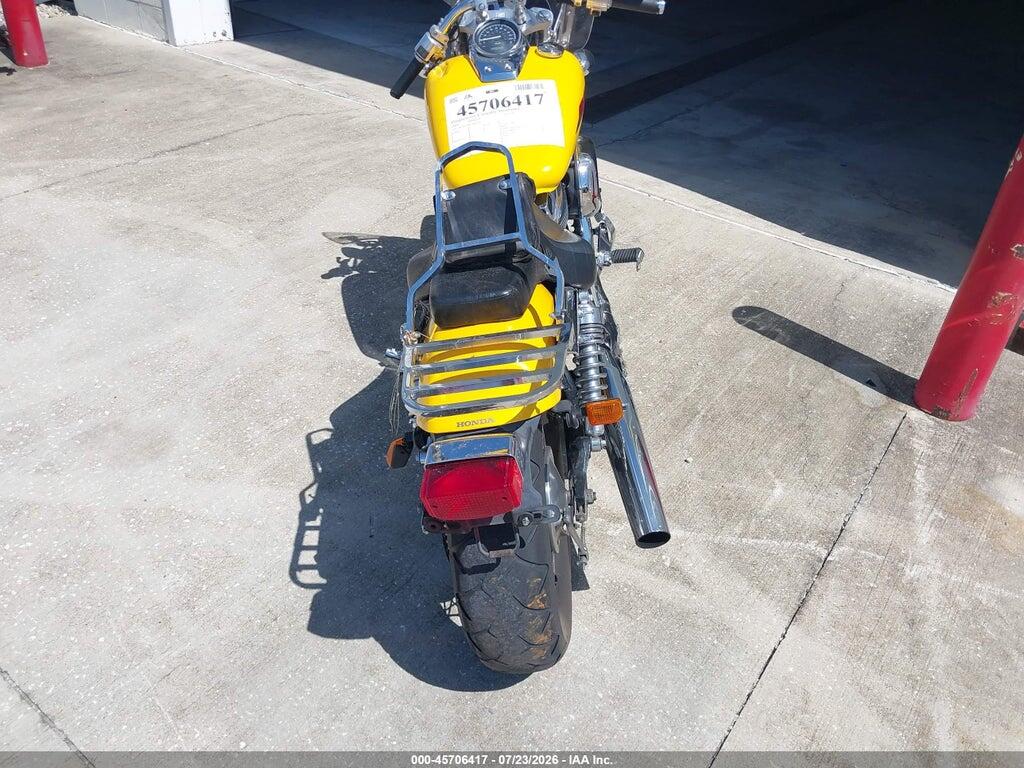JH2RC44002M613397 2002 HONDA VT750 photo no. 6