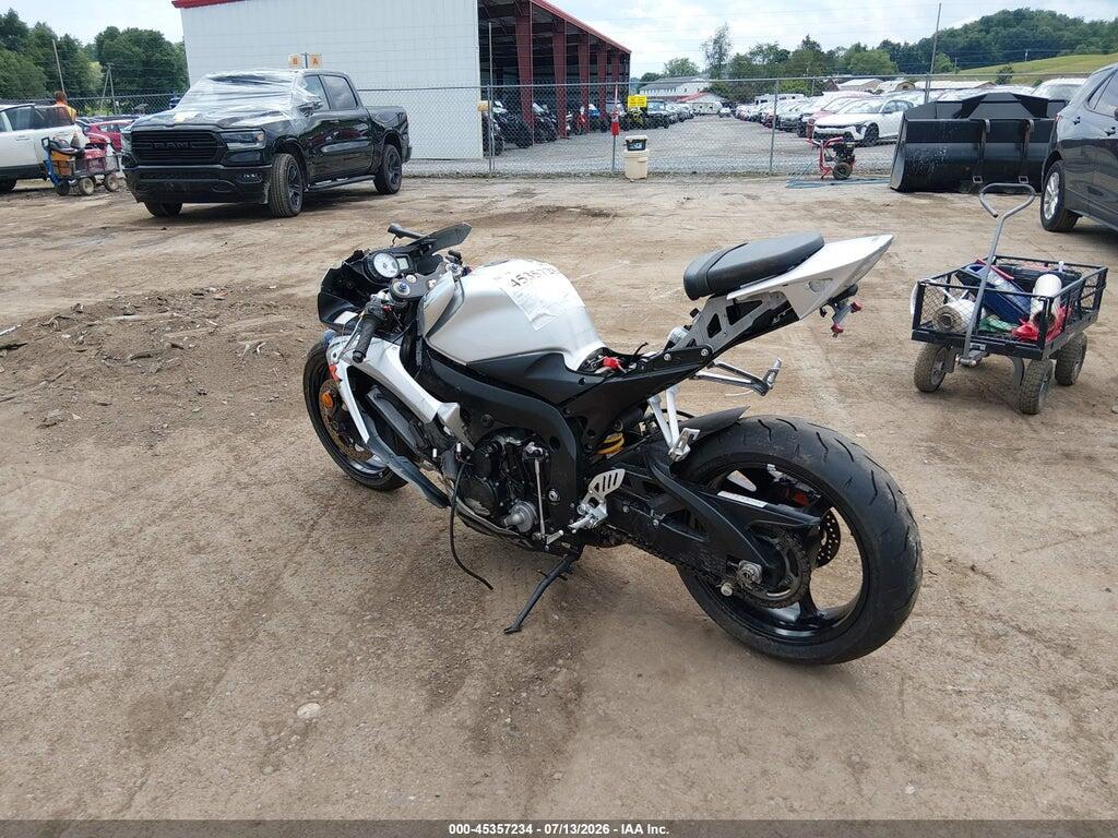 JS1GN7DAX62118334 2006 SUZUKI GSX-R600 photo no. 3