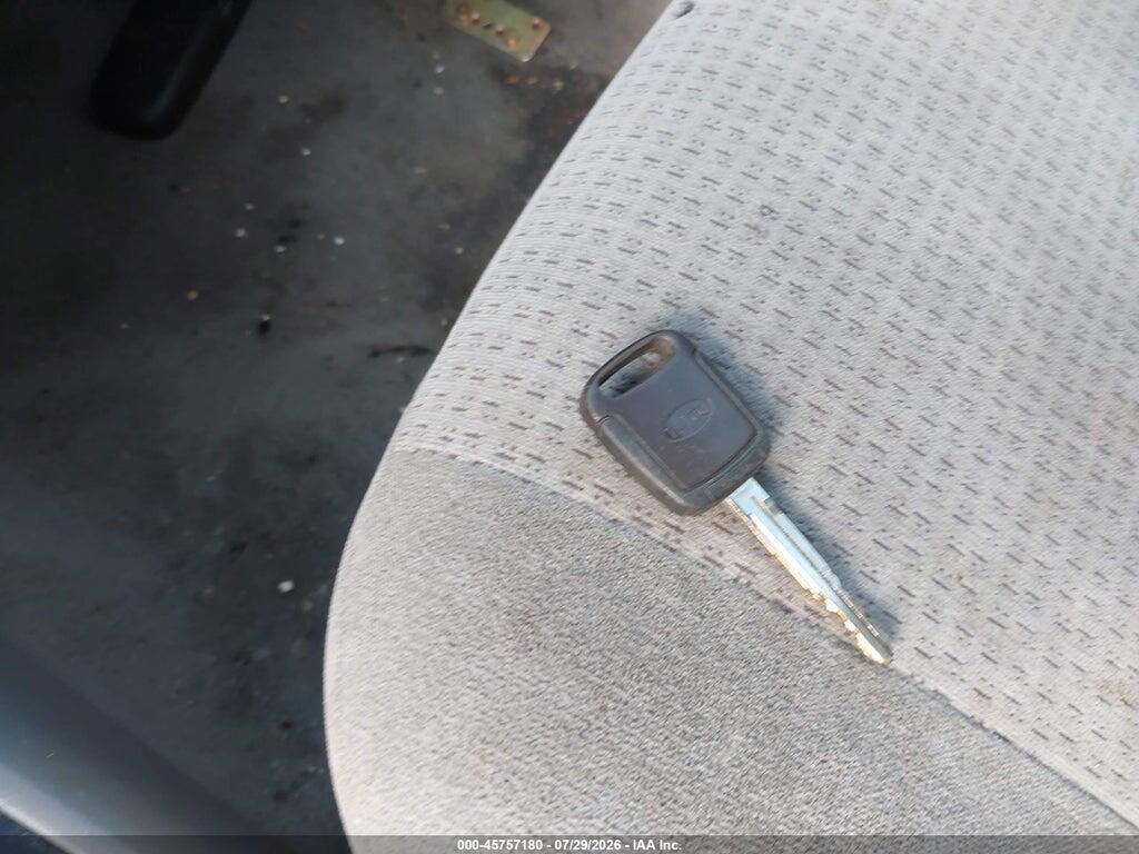 2T1BR32E66C620892 2006 TOYOTA COROLLA photo no. 11