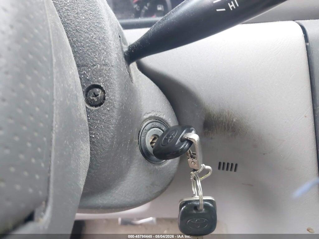 1NXBR32E76Z573984 2006 TOYOTA COROLLA photo no. 11