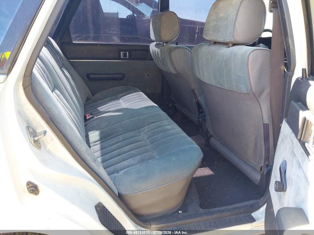 JT2SV12E5F0255592 1985 TOYOTA CAMRY photo no. 8