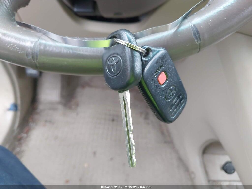 JTEDP21AX60108100 2006 TOYOTA HIGHLANDER photo no. 11