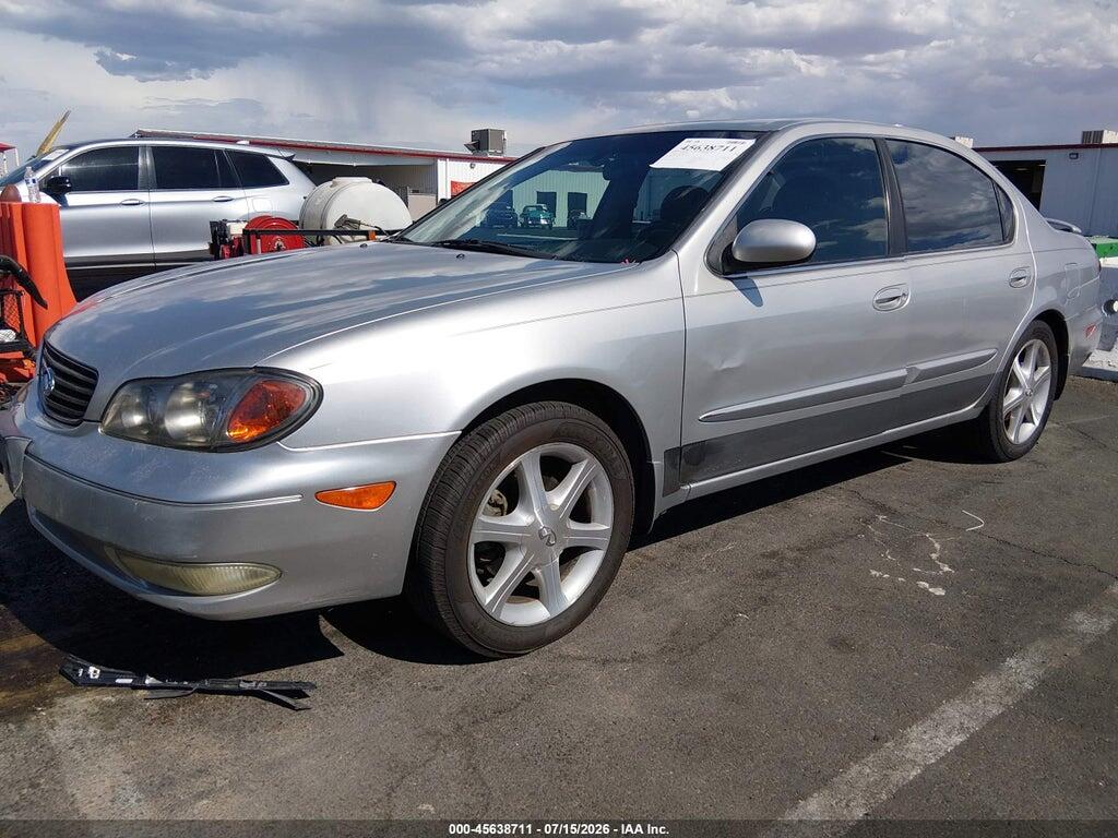 JNKDA31AX2T003219 2002 INFINITI I35 photo no. 2