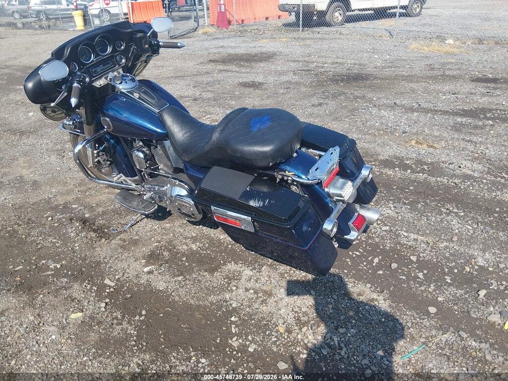 1HD1FCW144Y627441 2004 HARLEY-DAVIDSON FLHTCUI photo no. 3