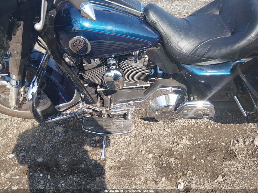 1HD1FCW144Y627441 2004 HARLEY-DAVIDSON FLHTCUI photo no. 9
