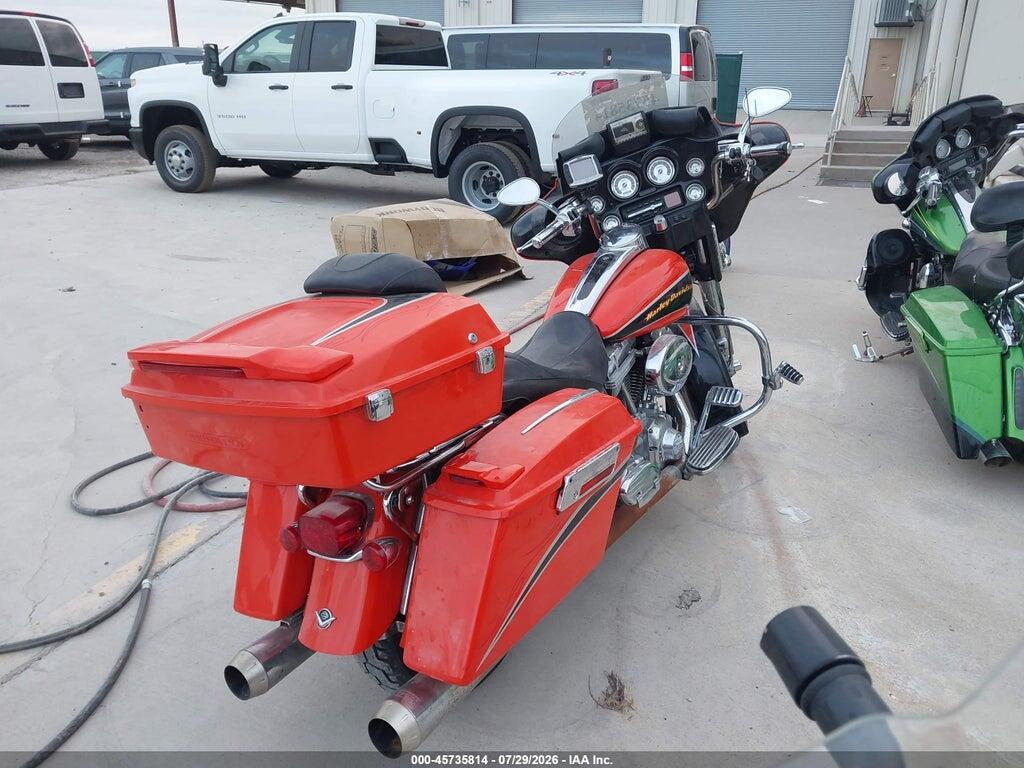 1HD1PJE194Y953691 2004 HARLEY-DAVIDSON FLHTCSE photo no. 4