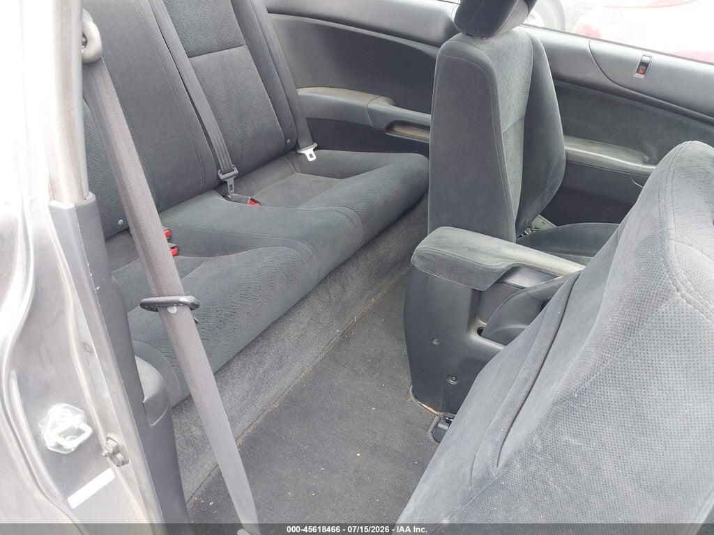1HGEM21934L024740 2004 HONDA CIVIC photo no. 8