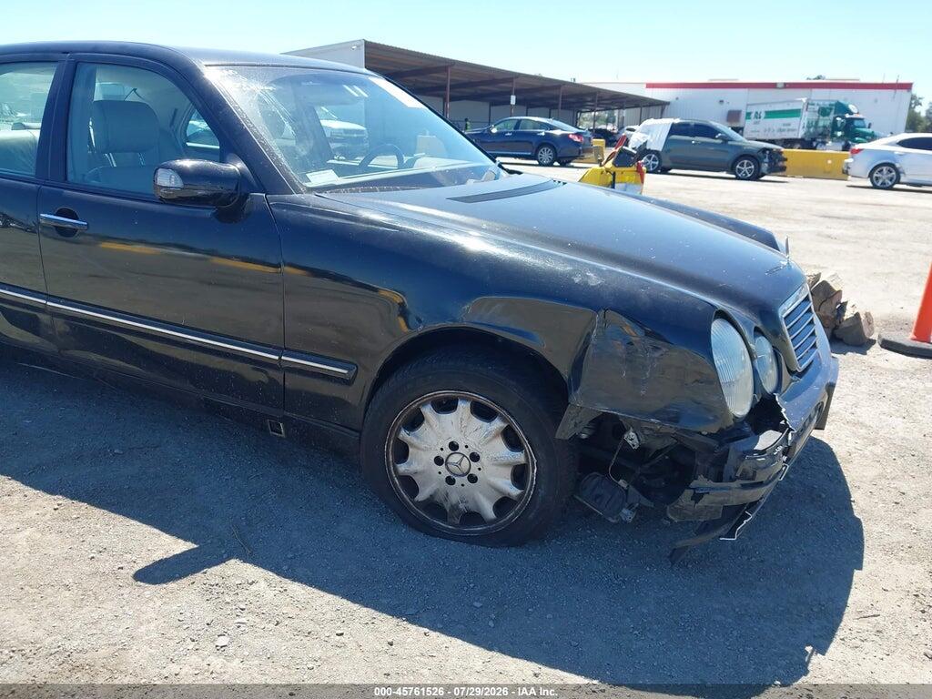 WDBJF82J92X072010 2002 MERCEDES-BENZ E 320 photo no. 12