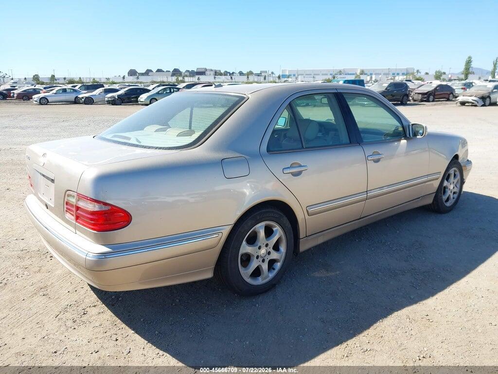 WDBJF65J22B454733 2002 MERCEDES-BENZ E 320 photo no. 4