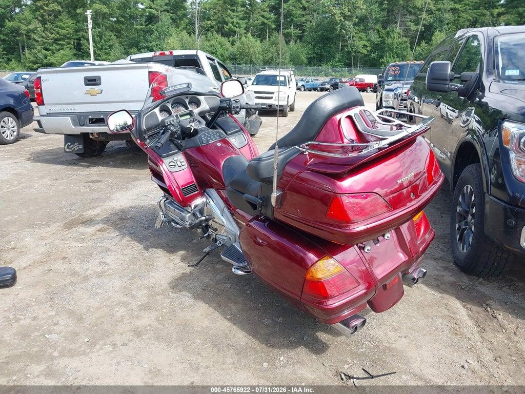1HFSC47064A306347 2004 HONDA GL1800 photo no. 3