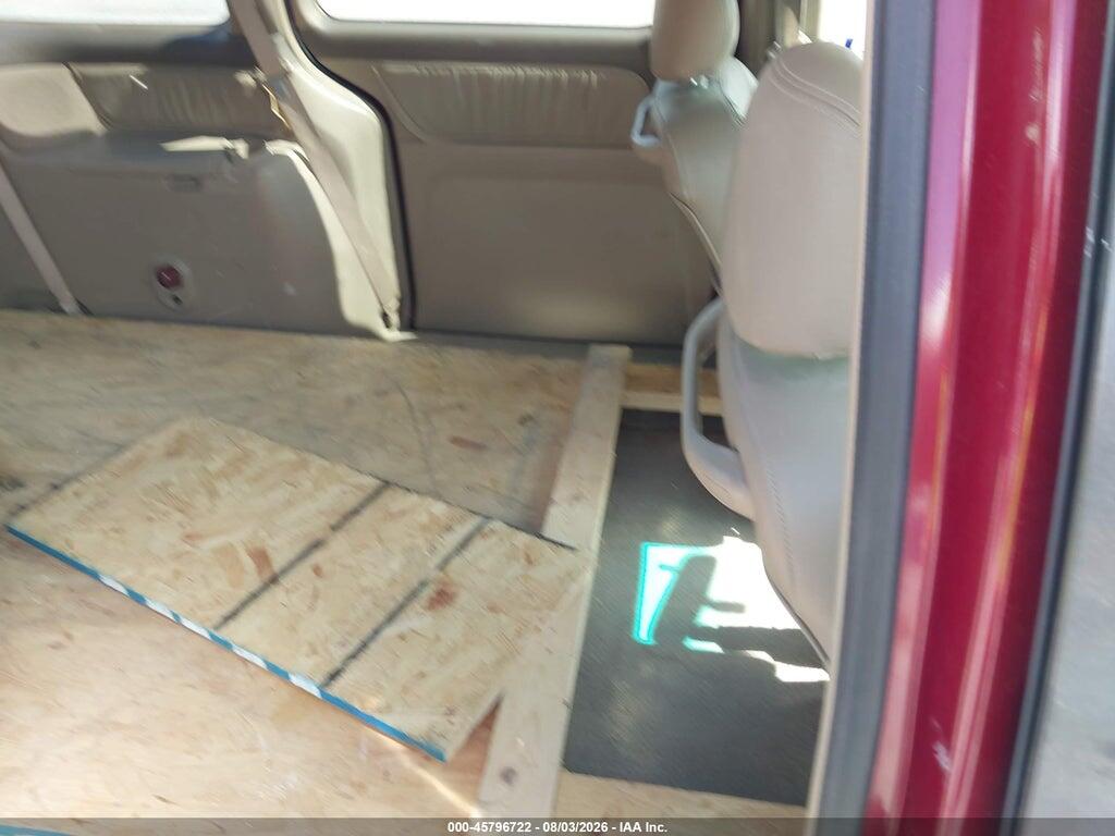 5FNRL18974B021703 2004 HONDA ODYSSEY photo no. 8