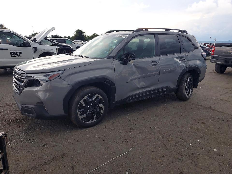 2025 SUBARU FORESTER LIMITED
