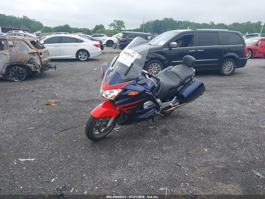 JH2SC51014M200581 2004 HONDA ST1300 photo no. 2