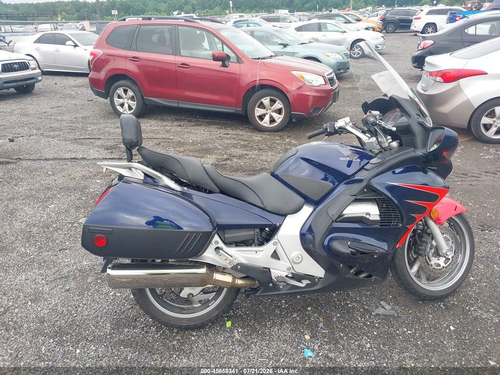 JH2SC51014M200581 2004 HONDA ST1300 photo no. 8