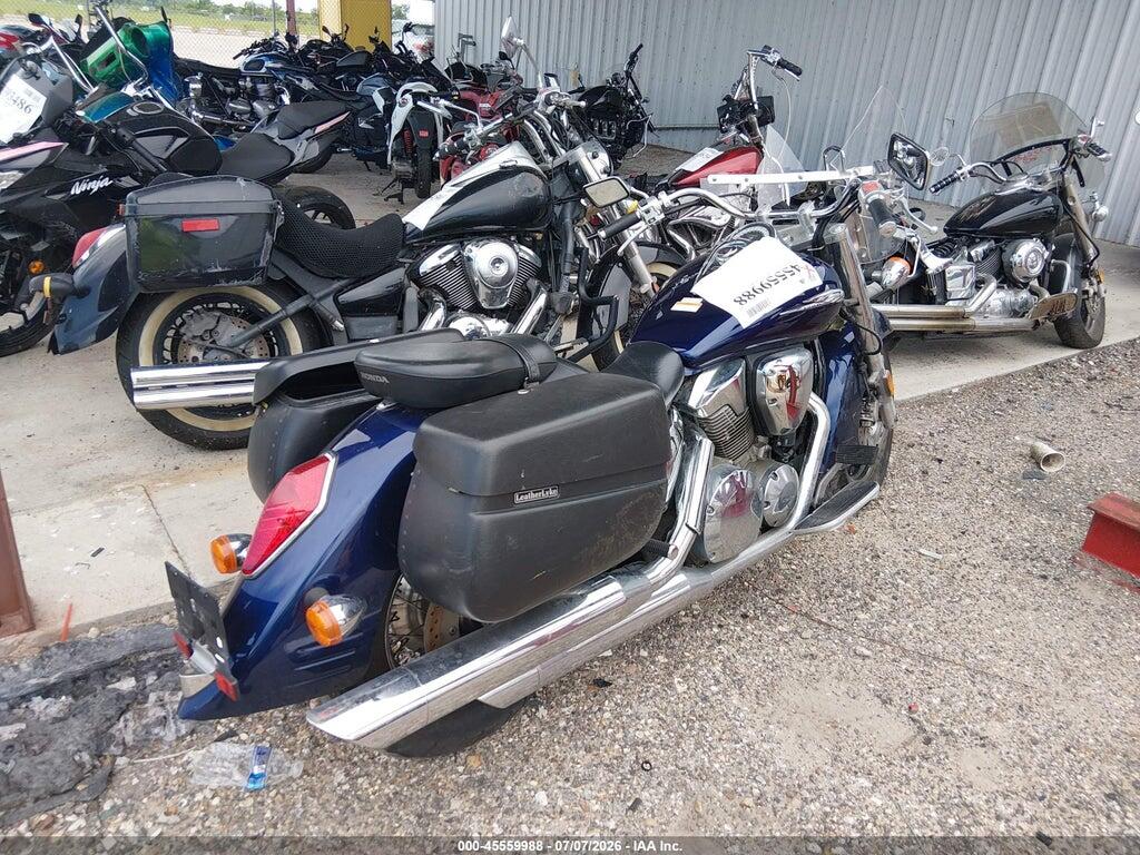 1HFSC52084A106745 2004 HONDA VT1300 photo no. 4