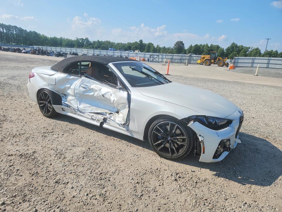 2025 BMW M440I — Фото 4 из 12