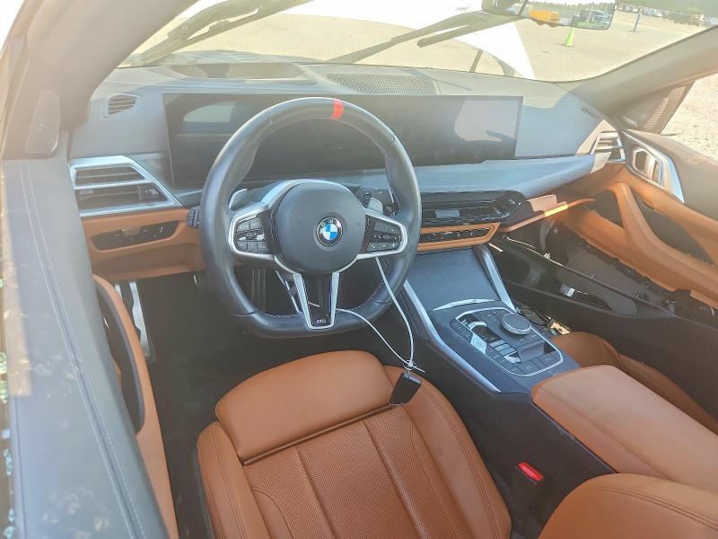 2025 BMW M440I — Фото 8 из 12