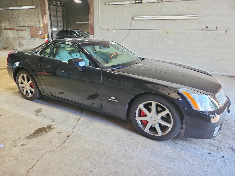 2005 CADILLAC XLR — Фото 4 из 12