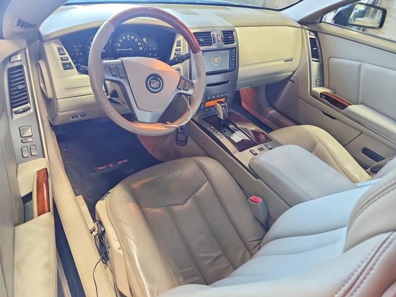 2005 CADILLAC XLR — Фото 8 из 12