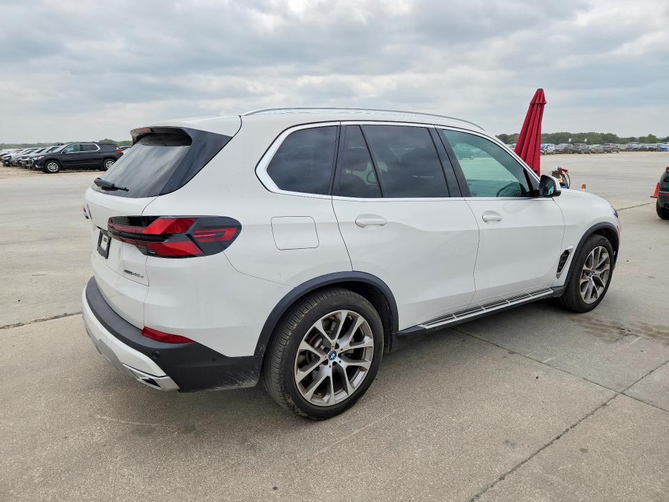 2025 BMW X5 XDRIVE50E — Фото 3 из 13