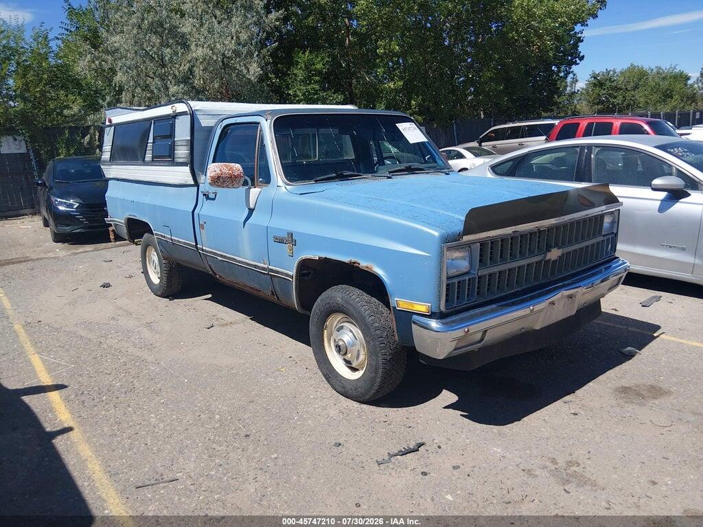 1982 CHEVROLET K10 1GCEK14H5CJ116136